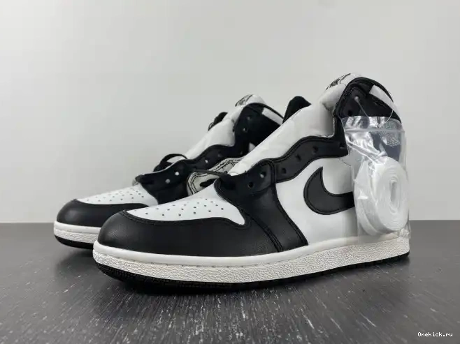One Kick (2023) High White Retro Black Jordan 85 1 BQ4422-001 0520